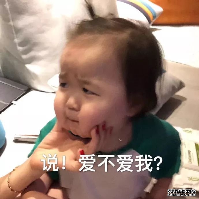 4岁女孩活成“乡镇女老板”,13万网友惊叹:这神态,一般人模仿不来