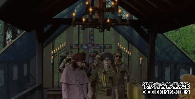 《月升王国》:一个理想的国度,对现实的反思,对“爱”的向往