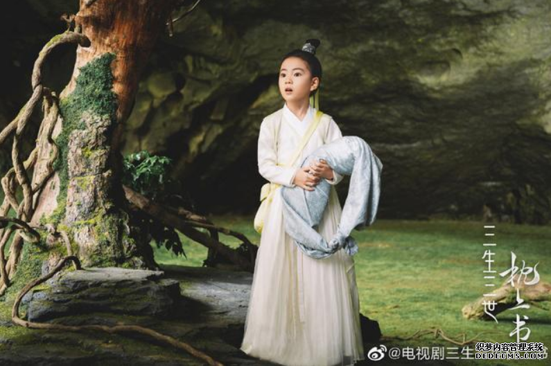 《枕上书》中“白滚滚”的真身究竟是什么?其实凤九姥姥早已暗示