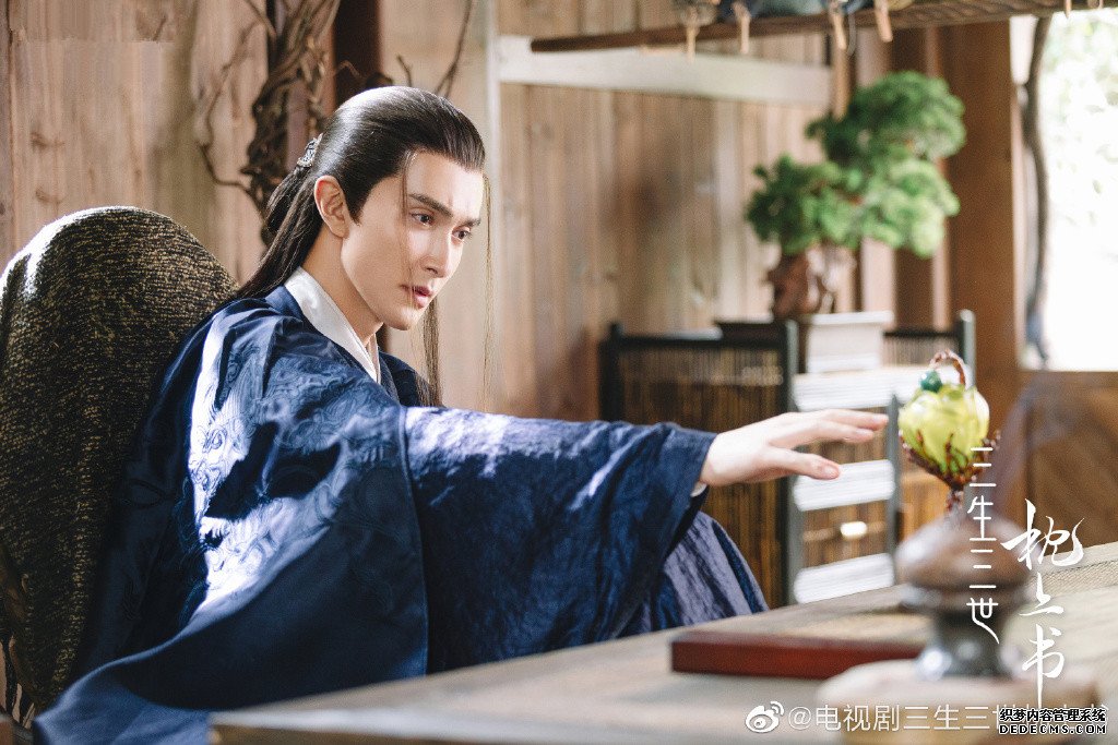 《枕上书》中“白滚滚”的真身究竟是什么?其实凤九姥姥早已暗示