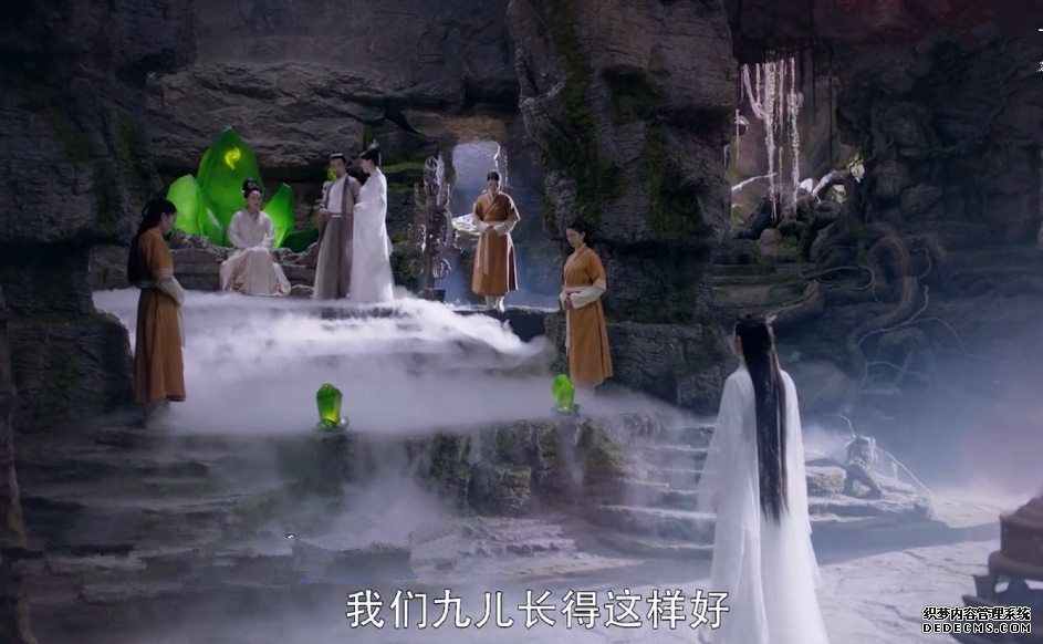 《枕上书》中“白滚滚”的真身究竟是什么?其实凤九姥姥早已暗示